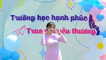 គ្រូបង្រៀន​ដែល​ពូកែ​ខាង​បច្ចេកវិទ្យា​បង្កើត​សៀវភៅ​អេឡិចត្រូនិក​ដើម្បី​អប់រំ​អំពី​របៀប​រស់នៅ​ស៊ីវិល័យ។