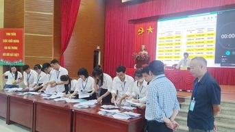 15 thửa đất tại xã Hát Môn được đấu giá thành công với giá cao nhất 117 triệu đồng/m²