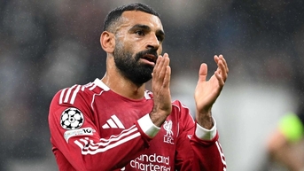 Salah có động thái gây xôn xao liên quan tới Liverpool sau khi bị gạch tên