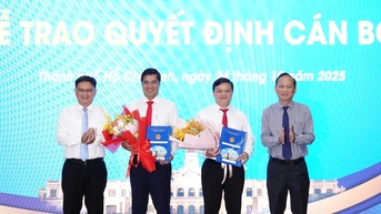 TP.HCM phê chuẩn Chủ tịch UBND phường Vũng Tàu, xã Đất Đỏ