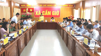 Đề xuất quy định đặc thù cho cán bộ ấp Thiềng Liềng đi họp bằng đò