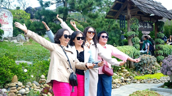 Nhiều hoạt động đặc sắc, hấp dẫn trong khuôn khổ Lễ hội Mùa Đông Sa Pa năm 2025 gắn với các sự kiện chào năm mới 2026