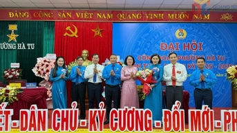 Đại hội Công đoàn phường Hà Tu lần thứ I