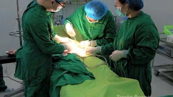 Bệnh viện Đa khoa Đức Minh phẫu thuật ca u xơ tử cung nặng gần 3kg