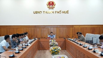 Đẩy nhanh tiến độ dự án sửa chữa nền, mặt đường trên tuyến Quốc lộ 49