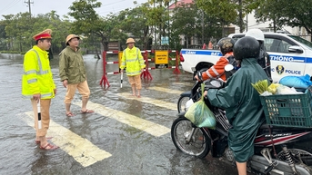 Chốt chặn, điều tiết giao thông trên các tuyến đường nguy hiểm