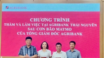Khi ngân hàng trở thành “phao cứu sinh” giữa dòng nước lũ
