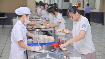 Thu hút nguồn lực xã hội hóa giáo dục: Chia sẻ áp lực đầu tư cùng ngân sách nhà nước