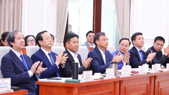 Đột phá phát triển GD-ĐT: Đầu tư công phải là chủ đạo