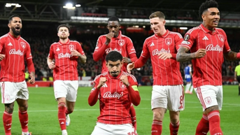 As Roma và Aston Villa thua sốc, Nottingham tạo lịch sử ở Europa League