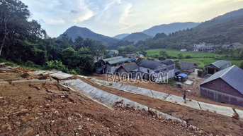 Kè chống sạt bị đứt gãy, người dân thôn Na Hạ lo lắng