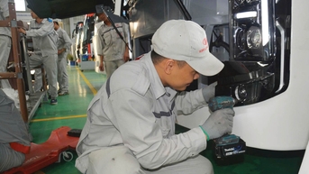 Bài 2: Nỗ lực vượt rào cản, xóa nếp nghĩ thờ ơ