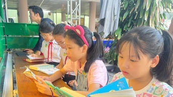 Mỗi cuốn sách mở ra một thế giới