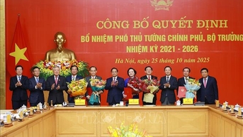 Thủ tướng trao Quyết định bổ nhiệm Phó Thủ tướng Chính phủ, Bộ trưởng nhiệm kỳ 2021 - 2026