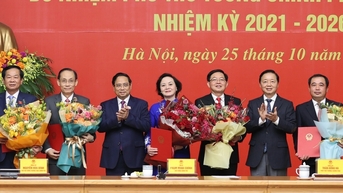 Hai tân Phó Thủ tướng và 3 Bộ trưởng nhận quyết định bổ nhiệm
