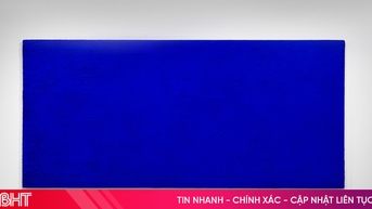 Bức tranh chỉ một màu xanh được đấu giá 21 triệu USD