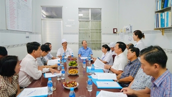 Bí thư Tỉnh ủy Nguyễn Hồ Hải kiểm tra các trạm y tế trên địa bàn tỉnh