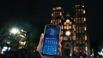 Gió lạnh 'chạm phố', người Hà Nội rủ nhau check-in đầu mùa