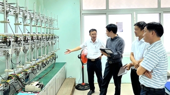 Năng lượng điện cho Huế