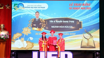 Trường Đại học Sư phạm Đà Nẵng trao bằng tiến sĩ, thạc sĩ năm 2025