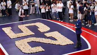 Xác lập kỷ lục Guinness thế giới từ 631 ổ bánh mì Việt