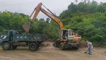 Khắc phục tình trạng sạt lở, hư hỏng nhiều tuyến đường do mưa lớn