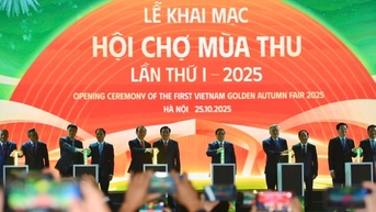 Chính thức khai mạc Hội chợ Mùa Thu lần thứ nhất