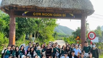 Những người trẻ “giữ lửa làng”