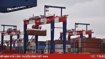 Ông Trump tuyên bố tăng thêm 10% thuế đối với hàng hóa Canada