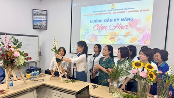 Chăm lo đời sống văn hóa, tinh thần - gắn kết người lao động với doanh nghiệp