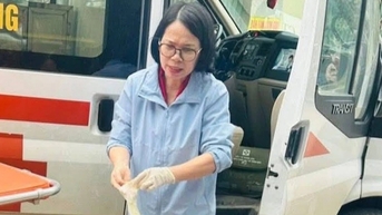 តើ​សុខ​ភាព​អ្នក​ជំងឺ​ដែល​នាយក​ស្រី​ឈប់​ឡាន​ទៅ​សង្គ្រោះ​កណ្តាល​ផ្លូវ​យ៉ាង​ម៉េច​ដែរ?