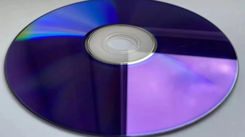 Ổ đĩa DVD bất ngờ cháy hàng tại Nhật sau khi Windows 10 “về hưu”