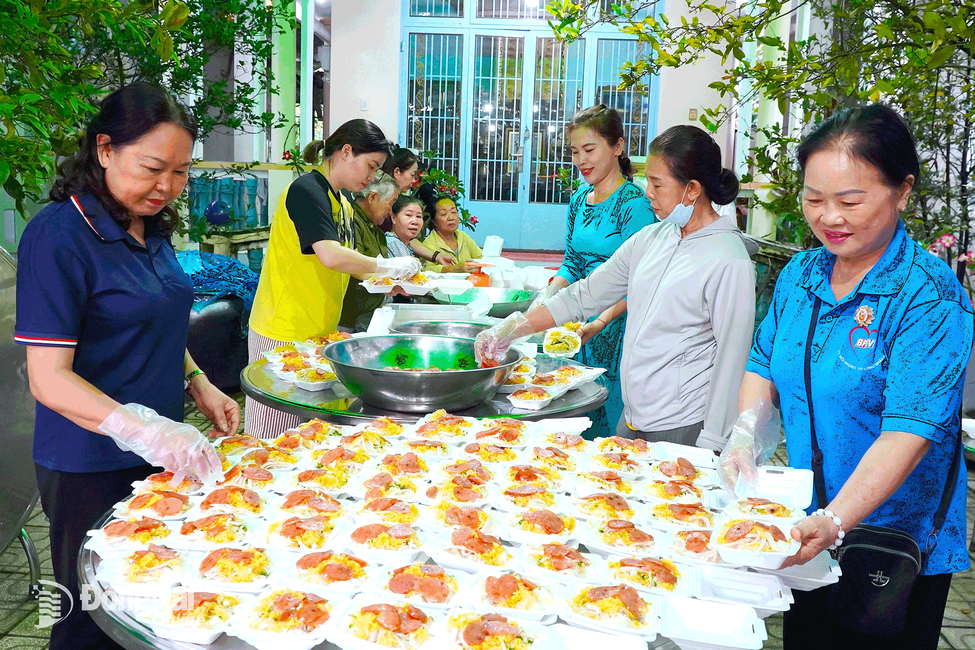 Tặng hơn 1 ngàn suất ăn sáng cho các bệnh nhân tại Bệnh viện Tâm thần Trung ương 2