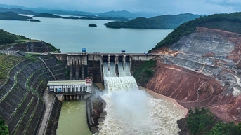 Huế mưa lớn diện rộng, 2 thủy điện lớn xả nước cấp tập