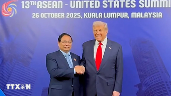 Thủ tướng Phạm Minh Chính gặp Tổng thống Hoa Kỳ Donald Trump