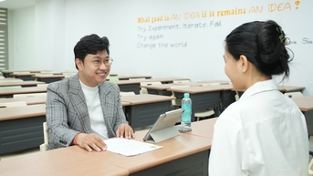 Hơn 700 thí sinh tranh tài "Chinh phục nhà tuyển dụng 2025"