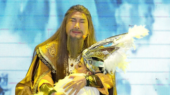 Kim Tử Long với ký ức Chiếc áo thiên nga từ live show của Hồng Quyên