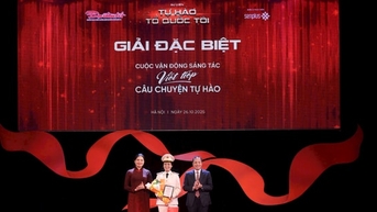 Vinh danh và trao giải cho các tập thể, cá nhân tham gia sự kiện “Tự hào Tổ quốc tôi”