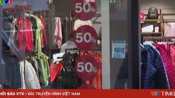 Hàng trong nước đắt đỏ, người Hà Lan đổ sang Đức mua sắm