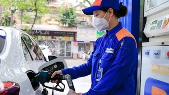 Giá dầu thô tăng mạnh