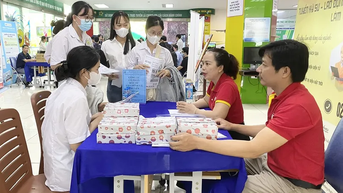 Lao động đi làm việc ở nước ngoài đạt trên 228% kế hoạch