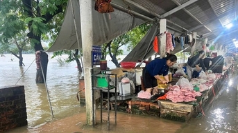 Huế khẩn trương ứng phó với mưa lũ, bảo đảm an toàn cho người dân