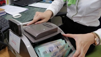 Hàng loạt ngân hàng tiếp tục điều chỉnh tăng lãi suất huy động