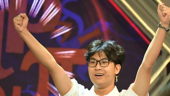 ជើងឯក Road to Olympia 25 គឺជាសិស្សប្រុសមកពីទីក្រុងហាណូយ-ទីក្រុង Amsterdam លោក Tran Bui Bao Khanh ។