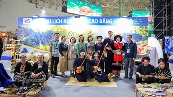 Trải nghiệm không gian “Cao Bằng – 4 màu sản vật” tại Hội chợ Mùa Thu năm 2025