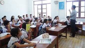 Hỗ trợ học phí cho 38.000 học sinh ngoài công lập ở Gia Lai