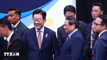 Thủ tướng Phạm Minh Chính gặp lãnh đạo các nước nhân Hội nghị Cấp cao ASEAN