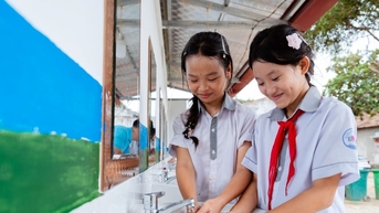 7.500 học sinh và giáo viên Quảng Trị có nhà vệ sinh mới đạt chuẩn