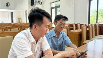 Hiệu quả thiết thực từ 'Sổ tay đảng viên điện tử'