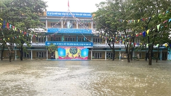Thủ tướng Chính phủ chỉ đạo khẩn ứng phó mưa lũ đặc biệt lớn ở miền Trung